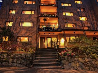 2021 SW Main St Unit 32, Portland, OR 97205