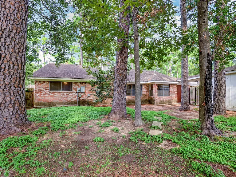 25403 Lynbriar Ln — Photo 9