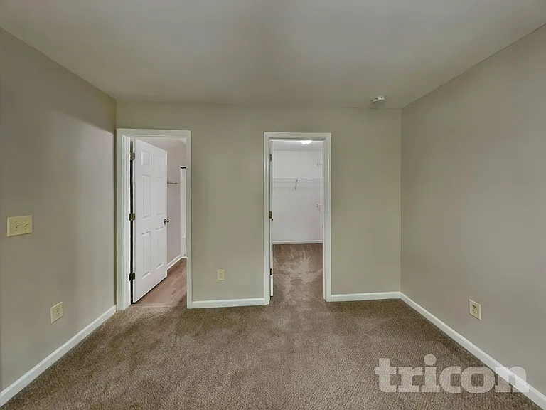 39 Wyndham Ct SE — Photo 8