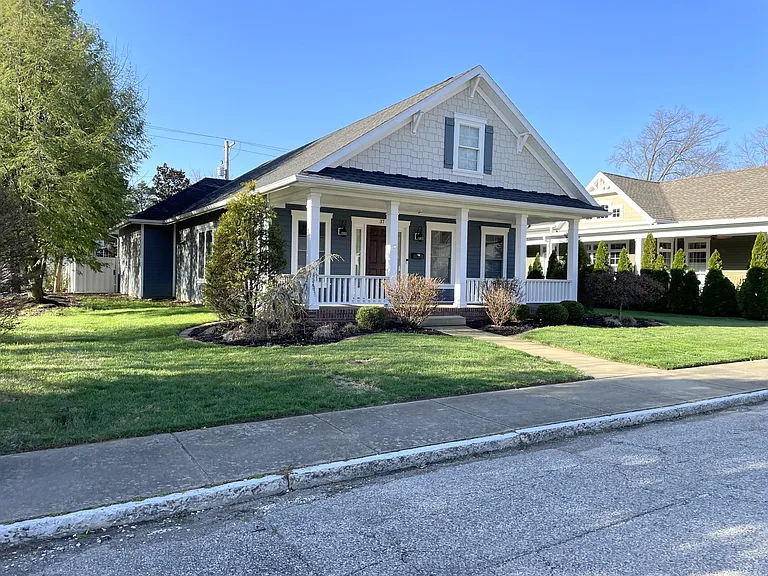 37 E Blackford Ave — Photo 2
