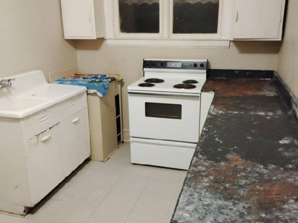 1401 Front St, Eden, NC 27288