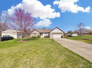 2720 Quail Field Dr, Lebanon, OH 45036
