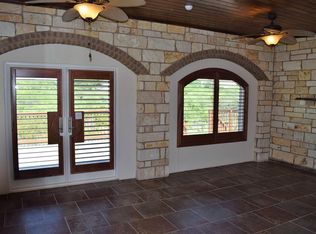 717 Arroyo Dr, Kingsville, TX 78363