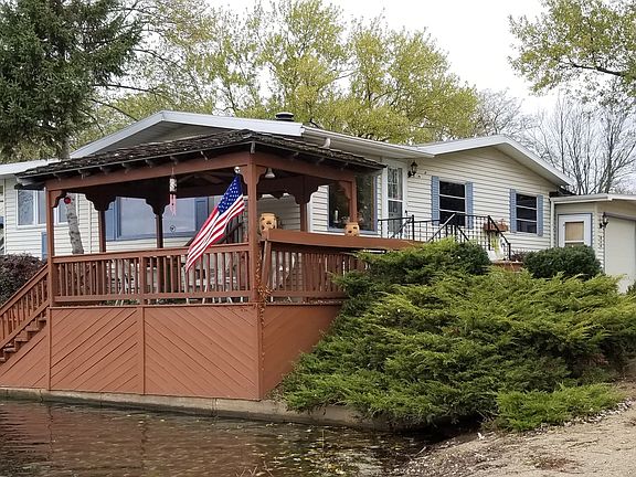 Gazebo and beach front