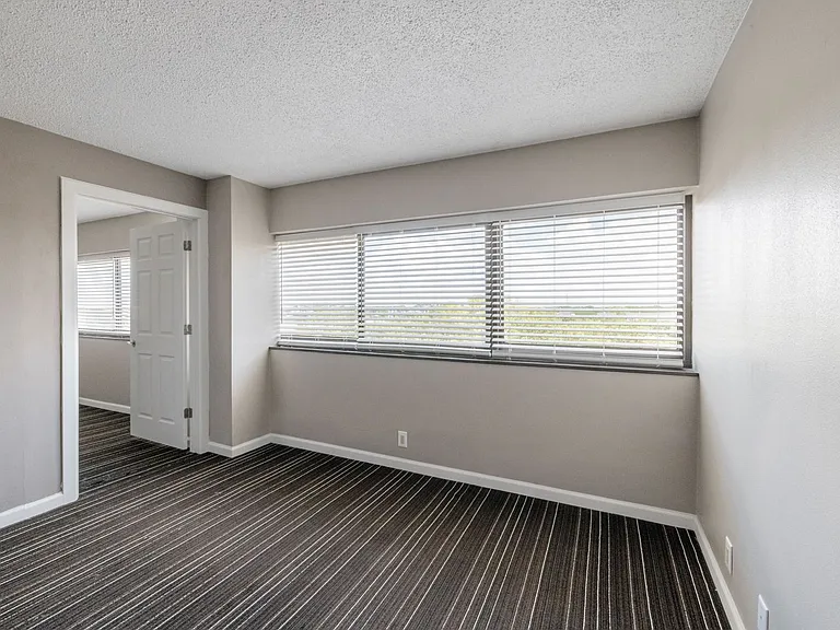 TEAK Apartments — Photo 81