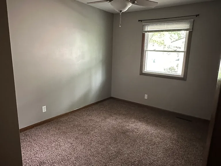 1100 Cold Spring Rd — Photo 13