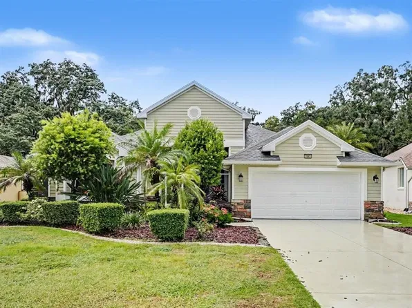 8045 WATERBURY WAY, MOUNT DORA, FL 32757