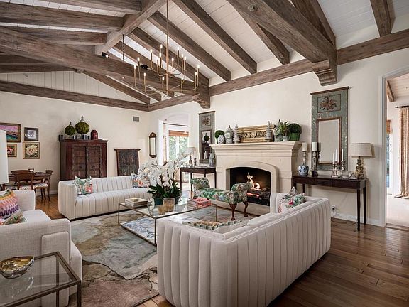 2nd image of 16041 Via Del Alba