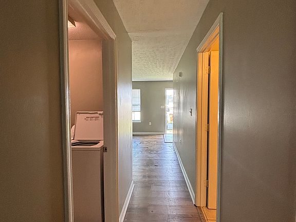 5th image of 326 Clearwater Way