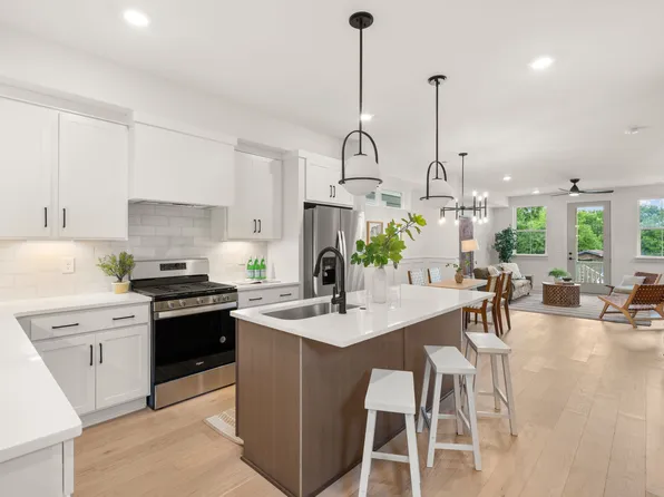 328A Peachtree St, Nashville, TN 37210