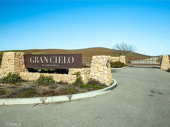 2nd image of 3978 Caroline Ct #14