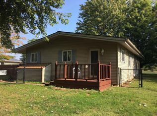 69742 Elkhart Rd, Edwardsburg, MI 49112