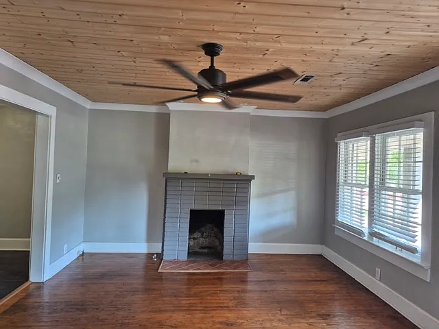 604 S Scott St — Photo 2