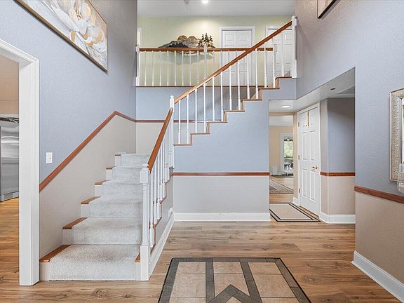 2nd image of 113 Walnut Dr