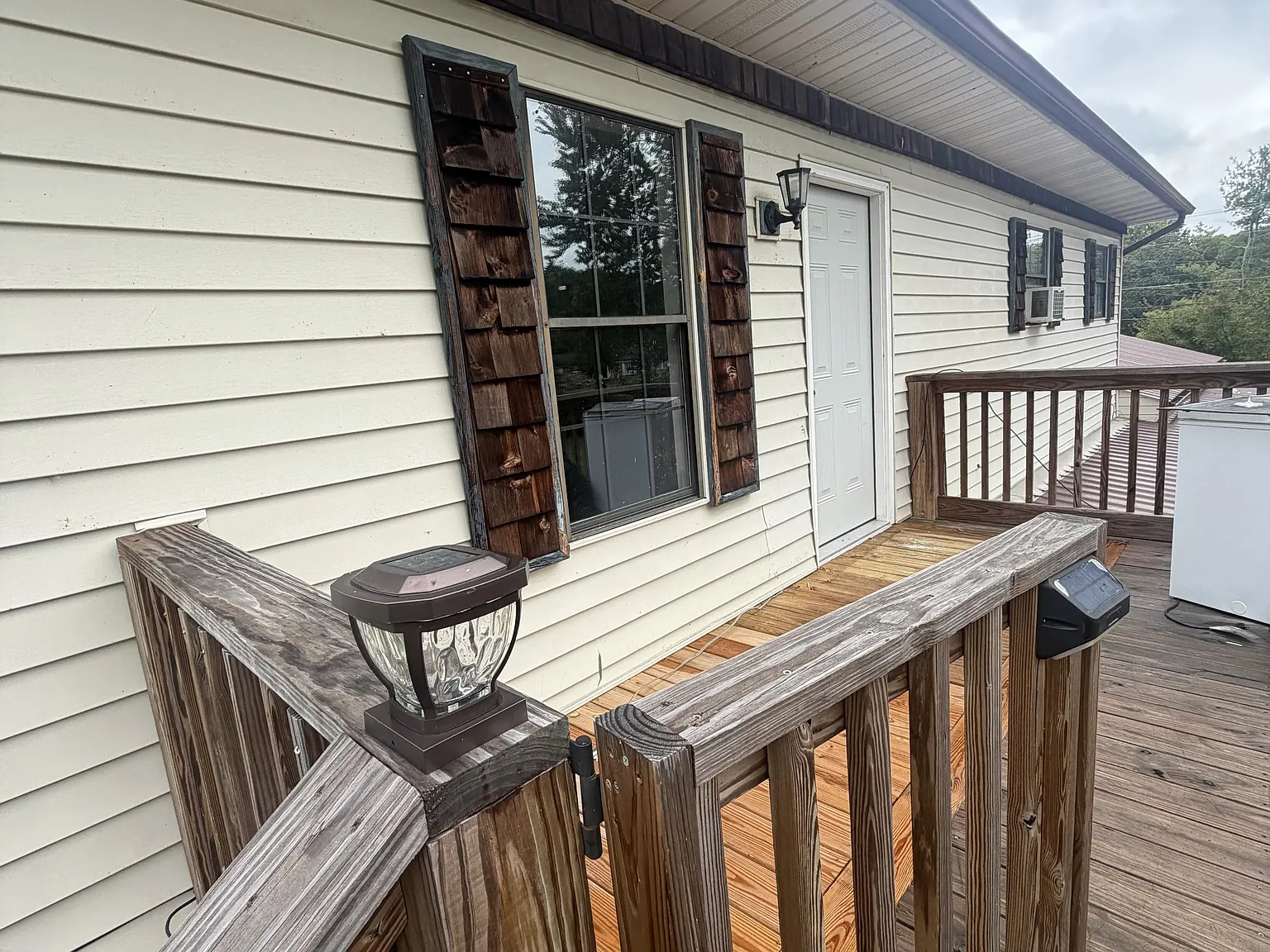 3 bed, 1.5 bath, $1,200 — Photo 3