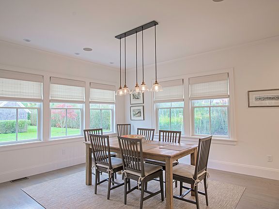 5th image of 23 Gansett Ln