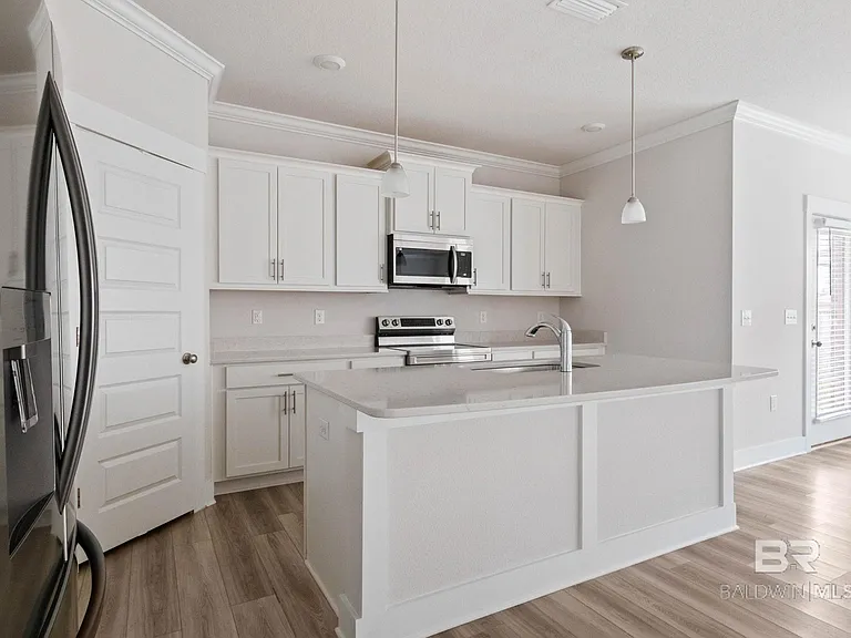 1710 Grouse St — Photo 24
