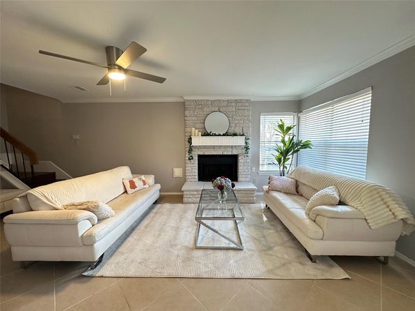 2711 Grants Lake Blvd APT 33, Sugar Land, TX 77479