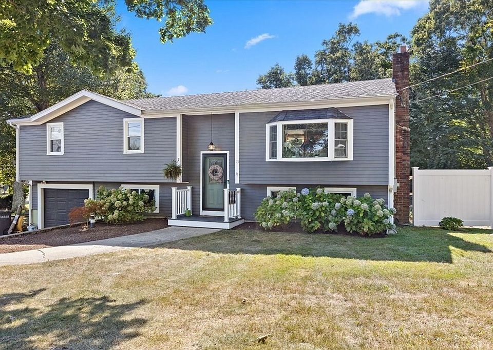 1st image of 13 Eel River Cir