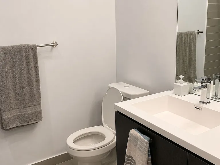 87 Peter St #2710 — Photo 10