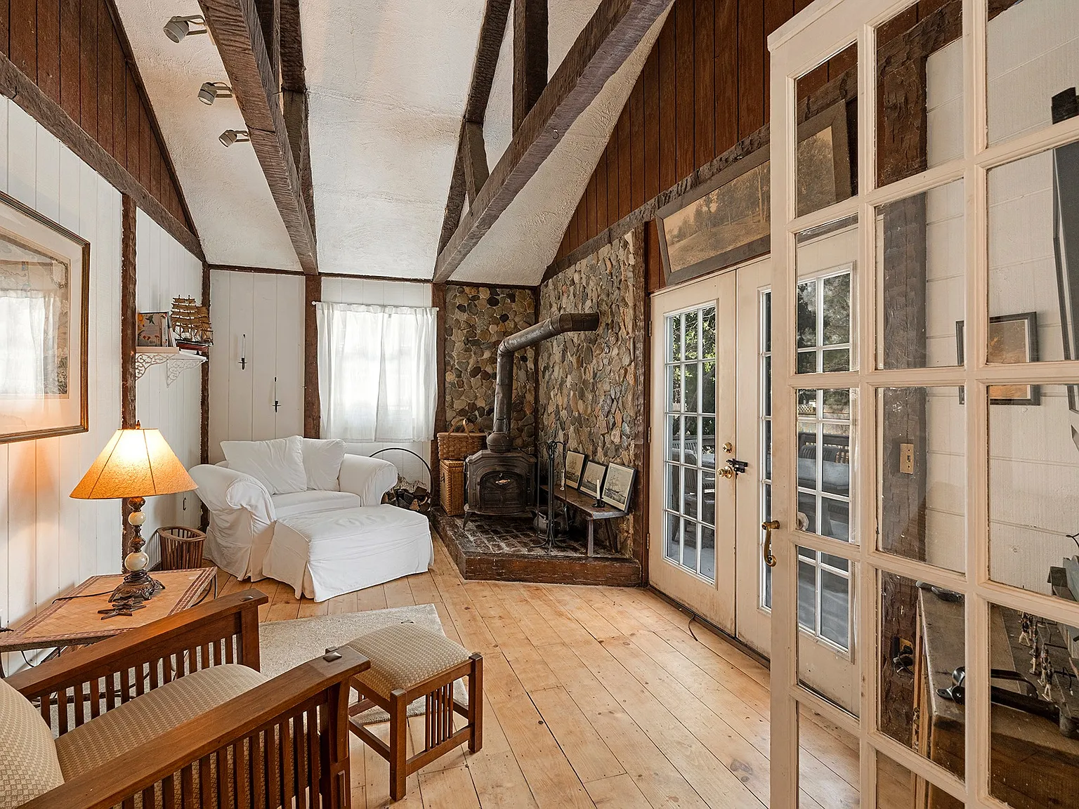 East Hampton Cottage Retreat — Photo 4