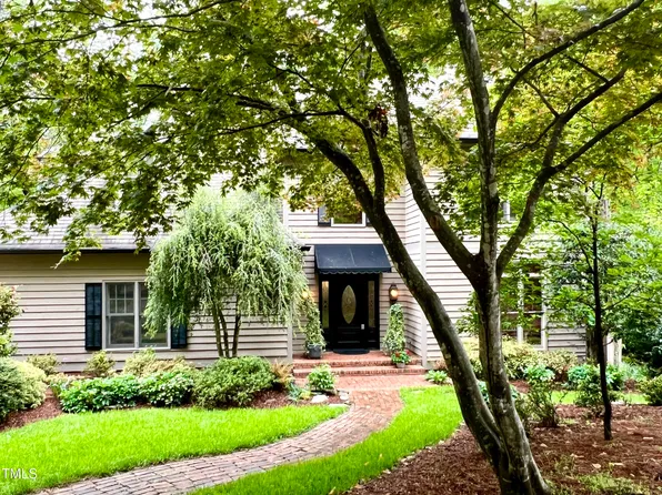 1425 Bascomb Dr, Raleigh, NC 27614