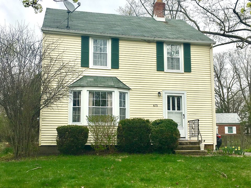 1st image of 673 Johnson Ave