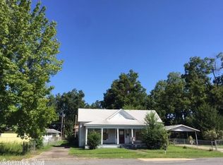 1123 W 3rd Ave, Pine Bluff, AR 71601