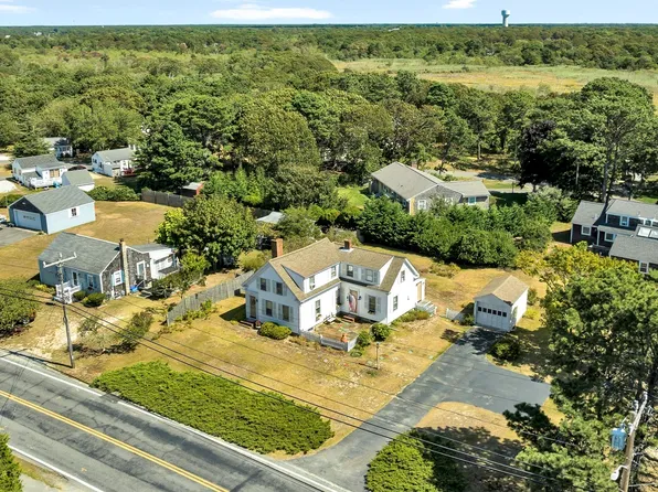 178 School St, West Dennis, MA 02670