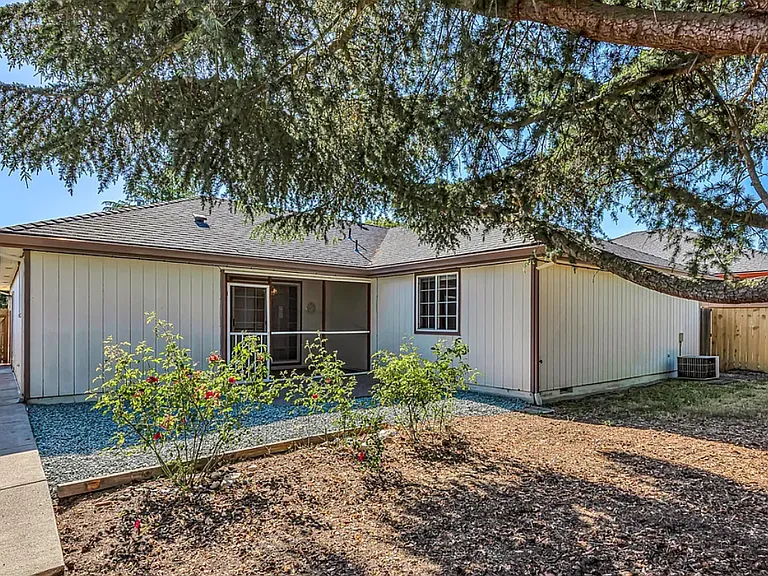1744 Sandpiper Dr — Photo 28