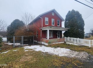 434 E Main St, Weatherly, PA 18255