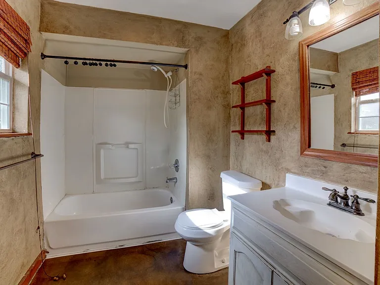 2505 E Princeton St — Photo 24
