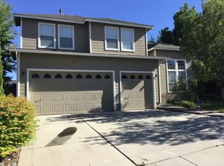 3280 Green River Dr, Reno, NV 89503