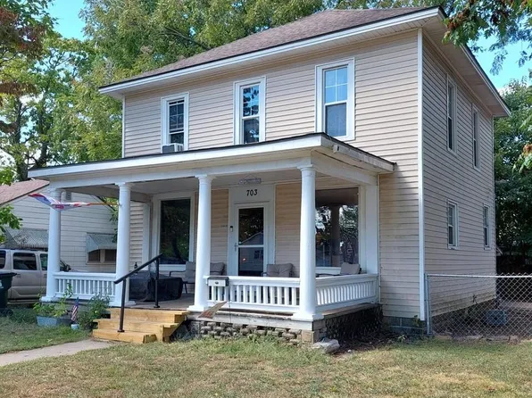 703 S Jefferson Avenue, Aurora, MO 65605