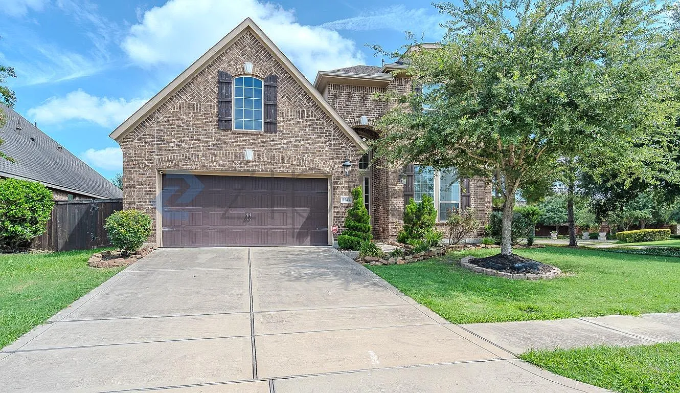 4 bed, 2991 sqft, $2,990 — Photo 1