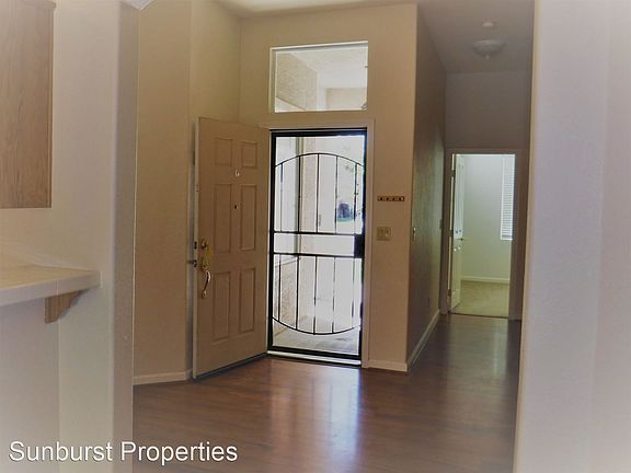 3rd image of 48 Norfolk Ct