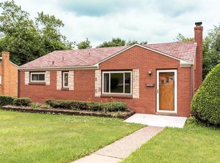 3535 Wallace Dr, Pittsburgh, PA 15227