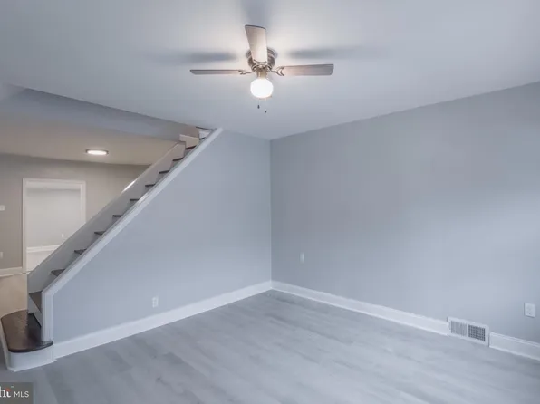 31 S Sussex St, Gloucester City, NJ 08030