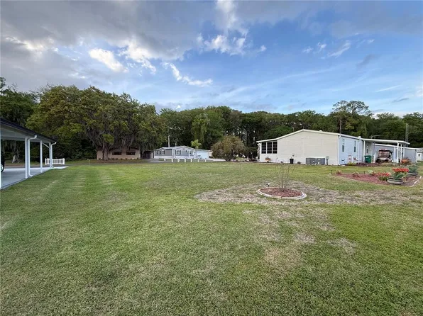 408 Sandalwood Ln #5, Wildwood, FL 34785