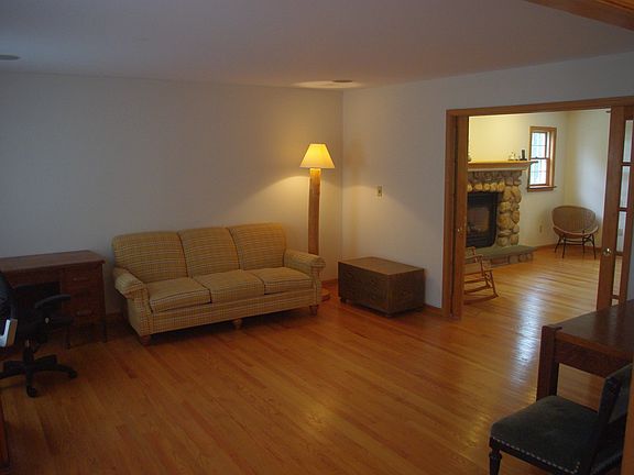 Large inviting Living room
