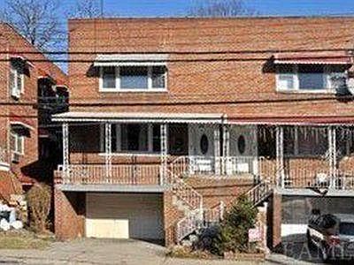 5th image of 314 McLean Ave #1