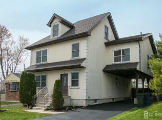39 Brown Ave, Iselin, NJ 08830
