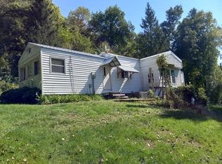 E2220 Witcraft Ridge Rd, Genoa, WI 54632