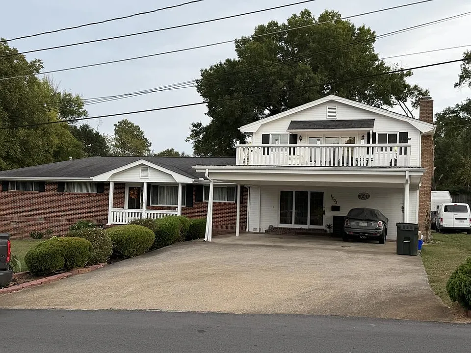 1203 Vernon Ave