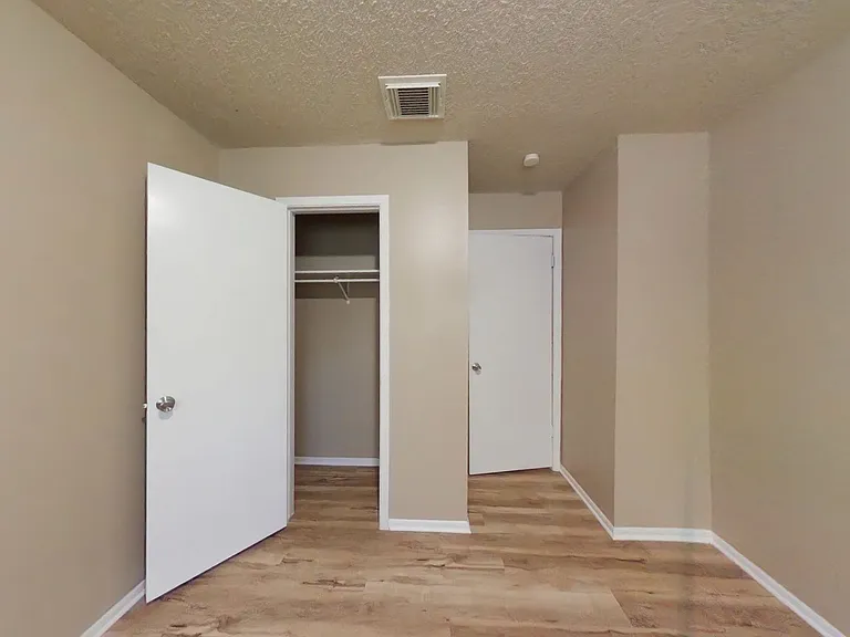 7719 Allison Blf — Photo 13