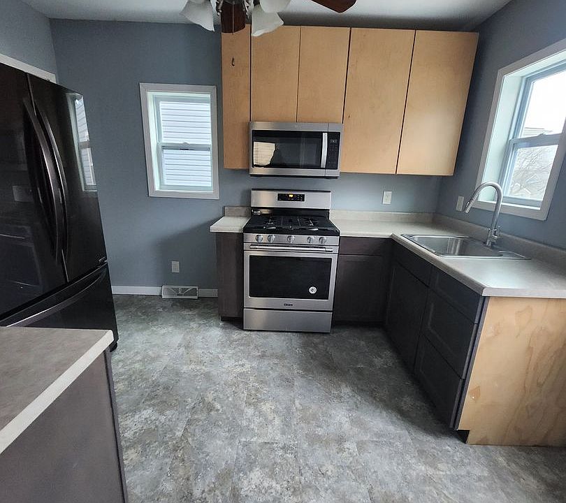 1st image of 1244 W 21st St