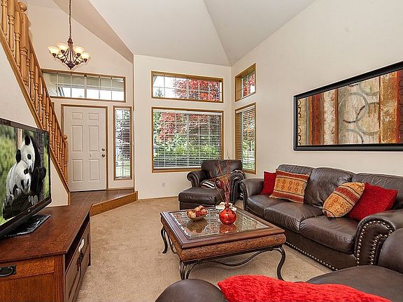 2nd image of 10701 218th Avenue Ct E