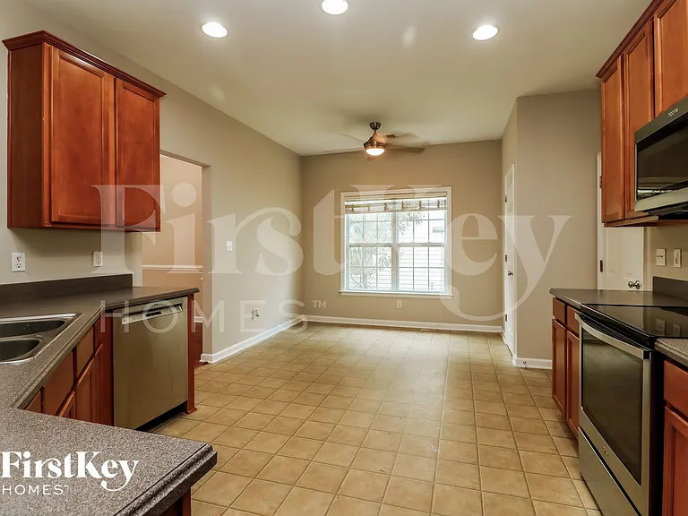 9661 Pebble Creek Blvd — Photo 8