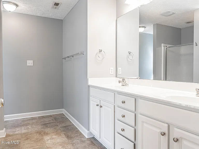 108 Silverburn Pl — Photo 20