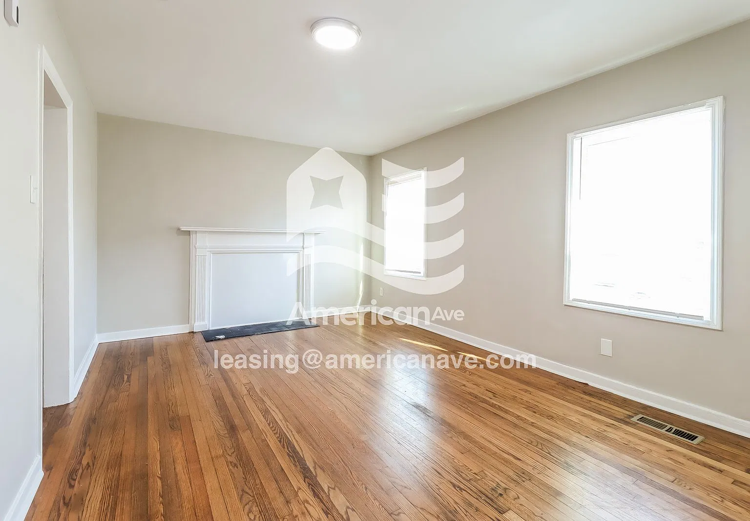 3 bed, 1.0 bath, 912 sqft, $1,175 — Photo 3